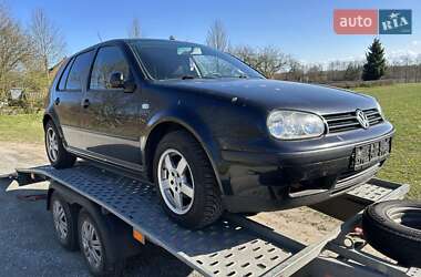 Хэтчбек Volkswagen Golf 2001 в Луцке