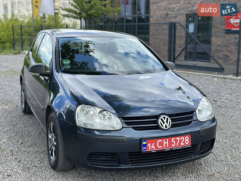 Хэтчбек Volkswagen Golf 2007 в 