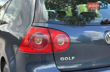 Хэтчбек Volkswagen Golf 2007 в 