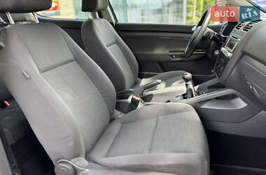 Хэтчбек Volkswagen Golf 2007 в 