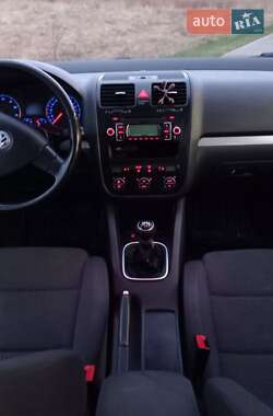 Универсал Volkswagen Golf 2008 в Яворове