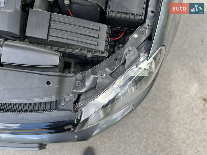 Универсал Volkswagen Golf 2011 в Буче