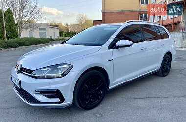 Универсал Volkswagen Golf 2017 в Умани