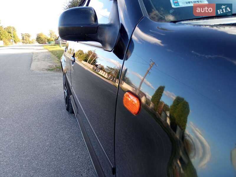 Хэтчбек Volkswagen Golf 1999 в Бродах