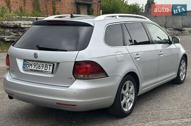 Універсал Volkswagen Golf 2010 в 