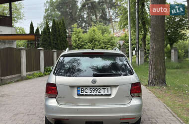 Универсал Volkswagen Golf 2010 в 
