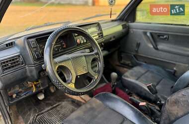 Хетчбек Volkswagen Golf 1990 в 