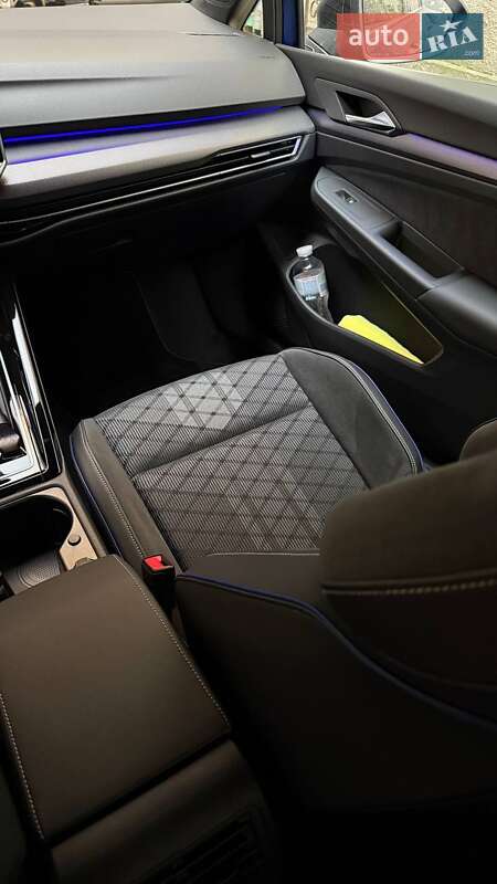 Хетчбек Volkswagen Golf 2025 в Харкові