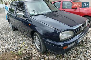 Хэтчбек Volkswagen Golf 1997 в Ивано-Франковске