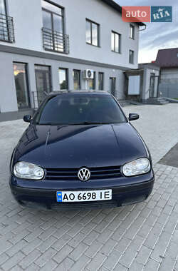 Хэтчбек Volkswagen Golf 1999 в Ужгороде