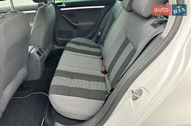 Хетчбек Volkswagen Golf 2008 в 