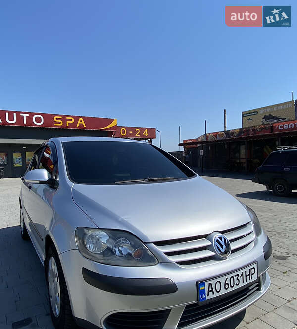 Volkswagen Golf 2005