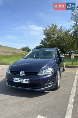 Хетчбек Volkswagen Golf 2014 в Києві
