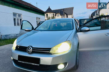 Хетчбек Volkswagen Golf 2009 в 