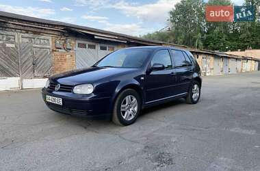 Хэтчбек Volkswagen Golf 1999 в Киеве