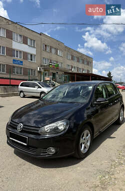 Хэтчбек Volkswagen Golf 2009 в Сумах