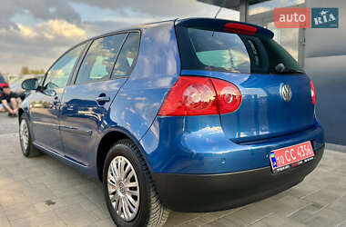 Хэтчбек Volkswagen Golf 2008 в 