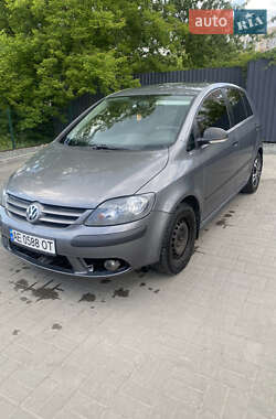 Хэтчбек Volkswagen Golf 2009 в Днепре