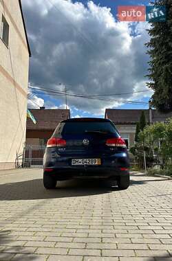 Хэтчбек Volkswagen Golf 2010 в 
