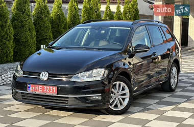 Универсал Volkswagen Golf 2017 в 