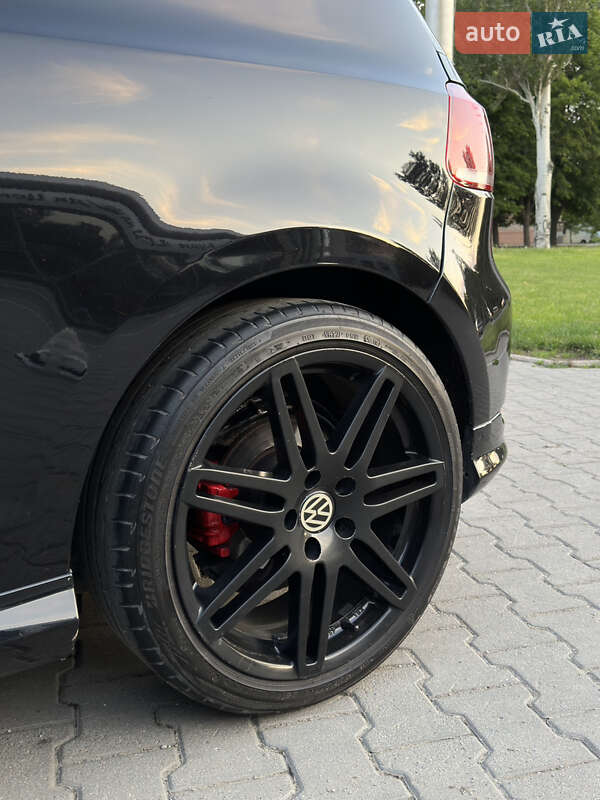 Хетчбек Volkswagen Golf 2009 в Запоріжжі