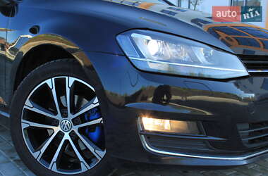 Универсал Volkswagen Golf 2016 в Виннице
