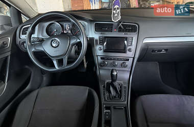 Універсал Volkswagen Golf 2014 в 