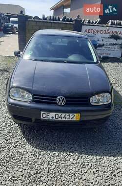 Хэтчбек Volkswagen Golf 2003 в Луцке