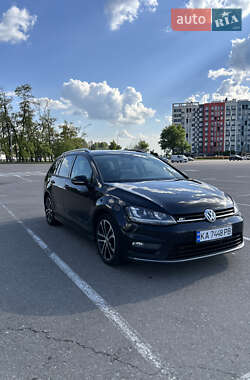 Універсал Volkswagen Golf 2014 в 