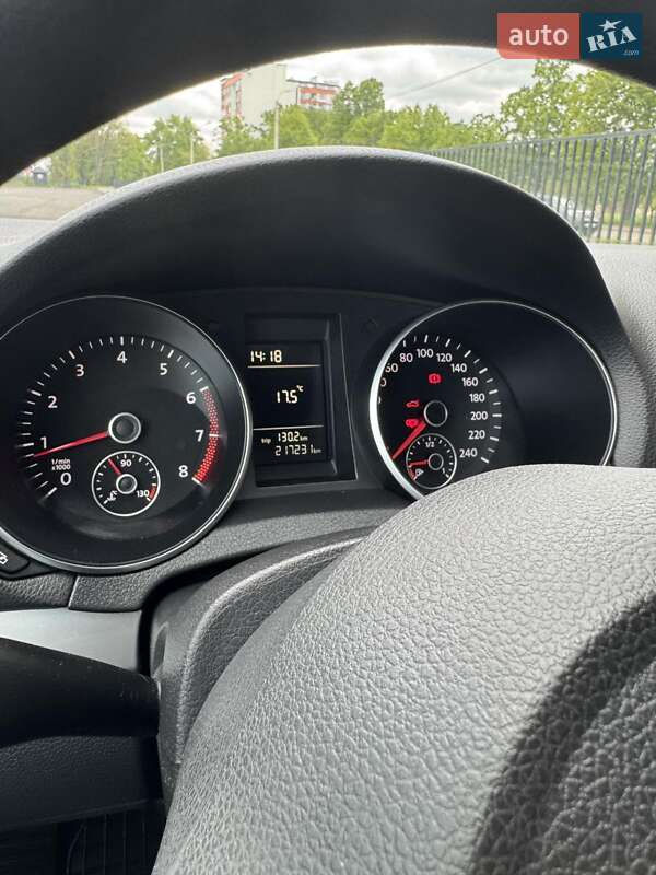 Хетчбек Volkswagen Golf 2009 в Чернігові