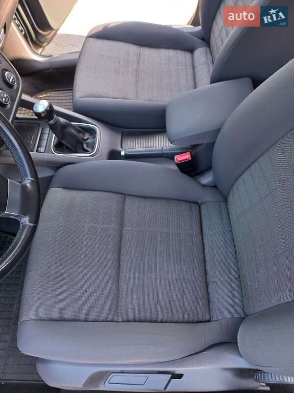 Хетчбек Volkswagen Golf 2007 в Запоріжжі