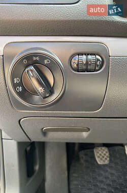 Хэтчбек Volkswagen Golf 2007 в 