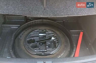 Хетчбек Volkswagen Golf 2010 в 