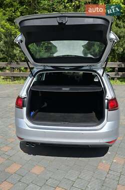 Универсал Volkswagen Golf 2015 в 