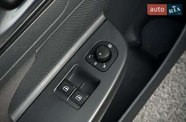 Хэтчбек Volkswagen Golf 2008 в 