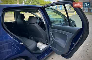 Хэтчбек Volkswagen Golf 2008 в 
