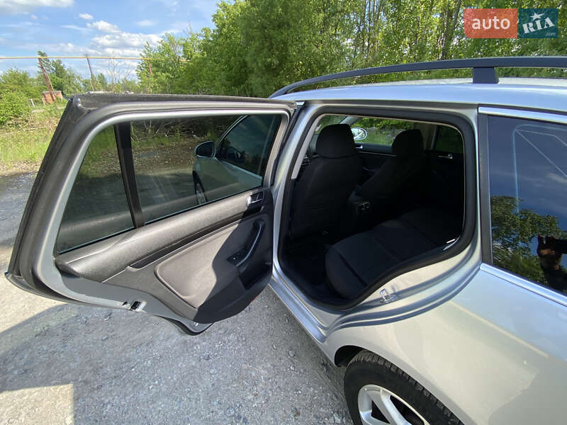 Универсал Volkswagen Golf 2010 в Калиновке