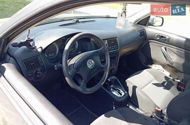 Універсал Volkswagen Golf 2003 в 