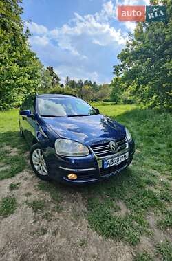 Універсал Volkswagen Golf 2009 в Вінниці