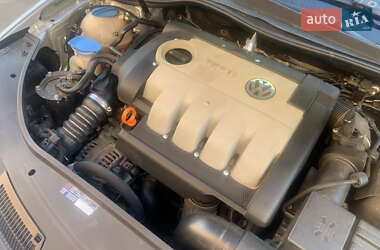 Универсал Volkswagen Golf 2009 в Киеве