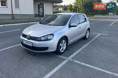 Хетчбек Volkswagen Golf 2010 в Києві