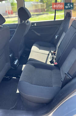 Универсал Volkswagen Golf 2001 в 