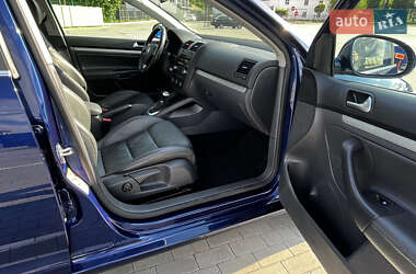 Универсал Volkswagen Golf 2009 в 