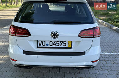 Универсал Volkswagen Golf 2019 в 