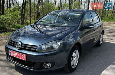 Хэтчбек Volkswagen Golf 2010 в Вознесенске