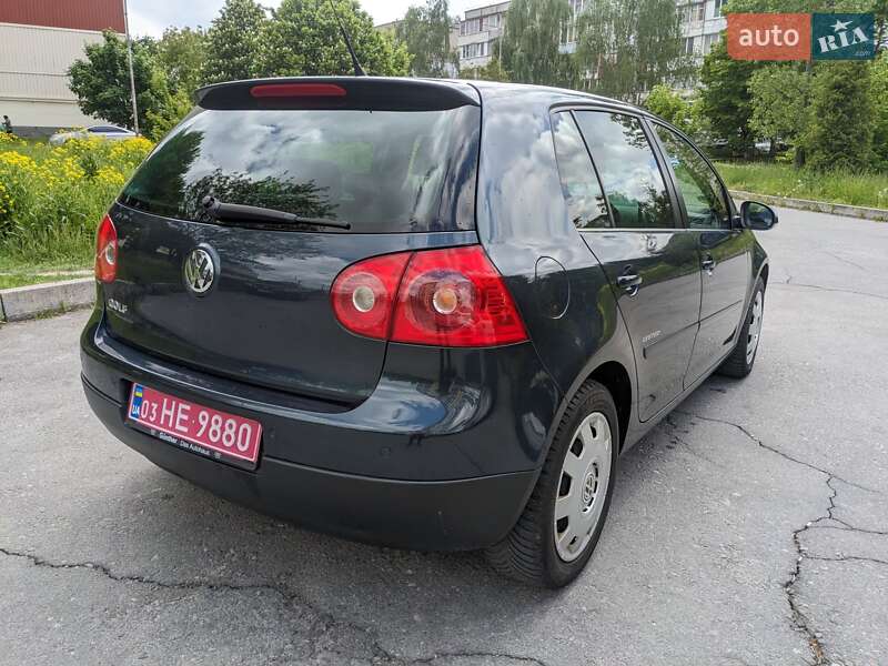Хетчбек Volkswagen Golf 2008 в Звягелі