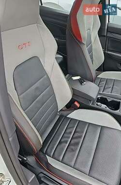 Хетчбек Volkswagen Golf 2015 в 