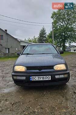 Хэтчбек Volkswagen Golf 1995 в 