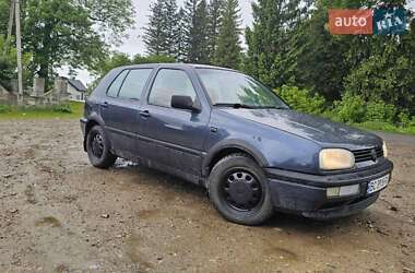 Хэтчбек Volkswagen Golf 1995 в 