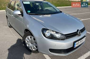Універсал Volkswagen Golf 2010 в Вінниці